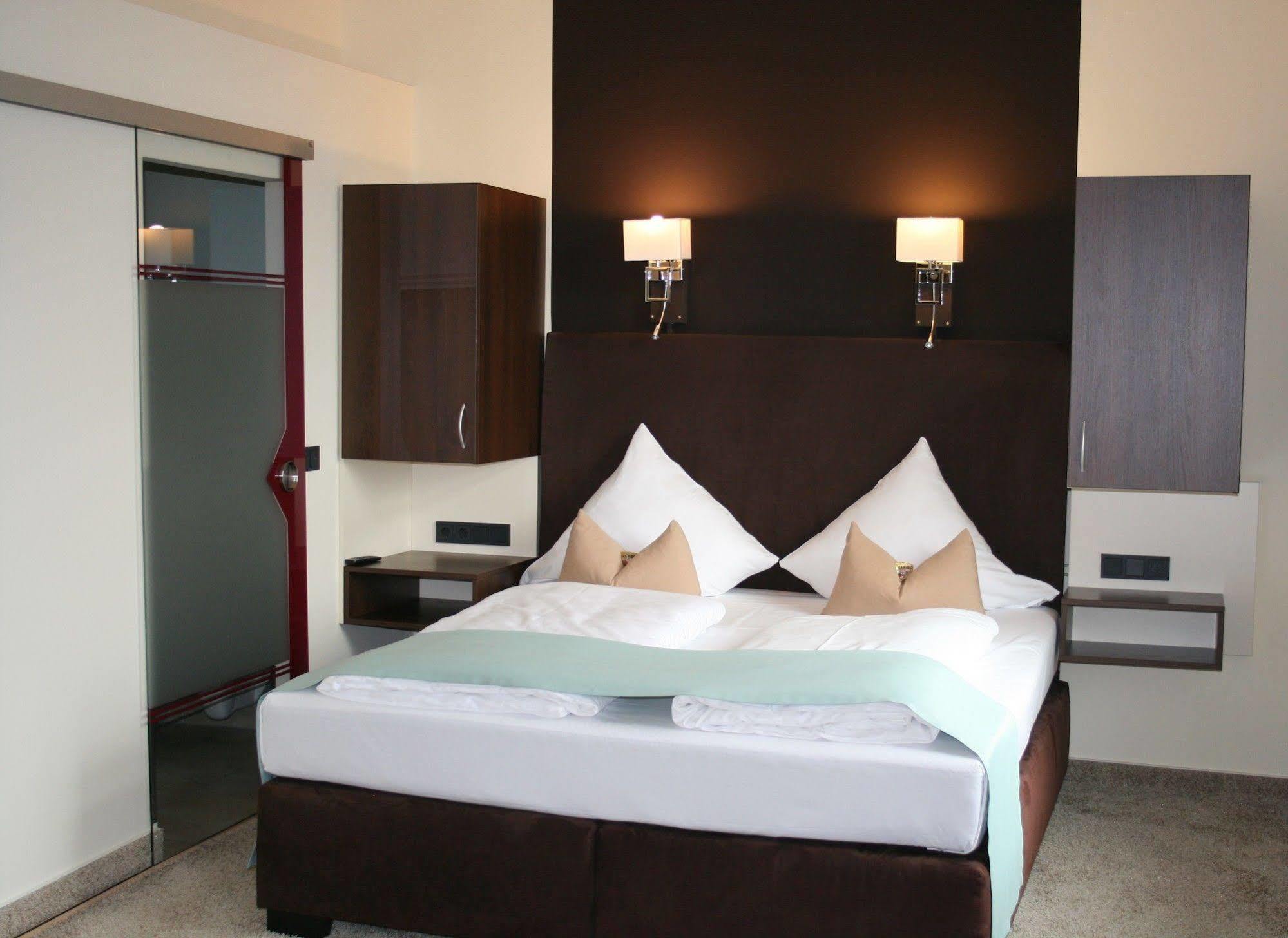 Parkhotel Bad Rehburg מראה חיצוני תמונה